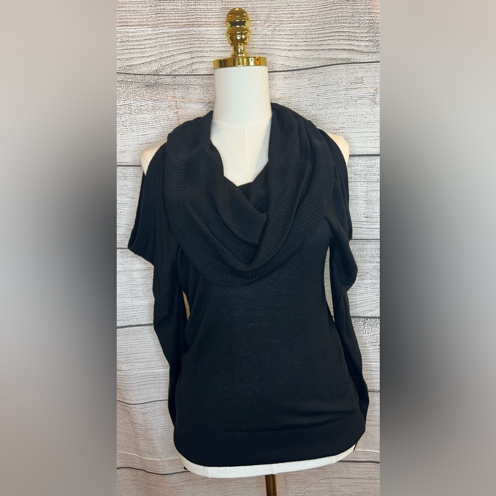 ✨ Michael Kors Black Cold Shoulder Cowl Neck Sweater – Lightweight Chic ✨